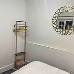 The Mews, Private Parking Included, * ווינדרמר