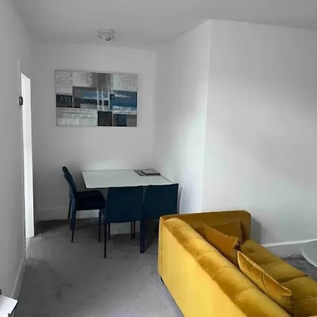 The Mews, Private Parking Included, Windermere