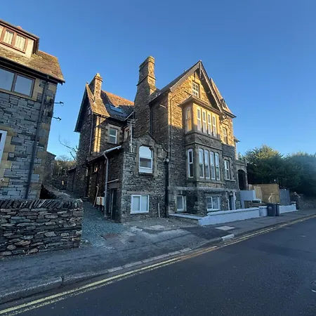 The Mews, Private Parking Included, Apartamento *